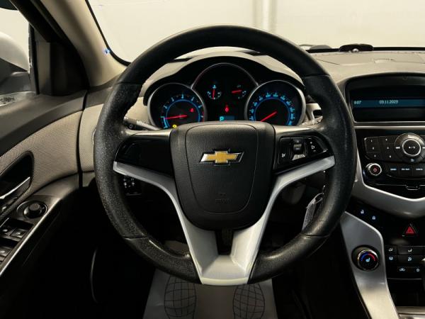 Chevrolet Cruze, I