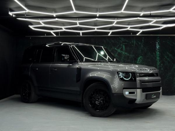 Land Rover Defender, II