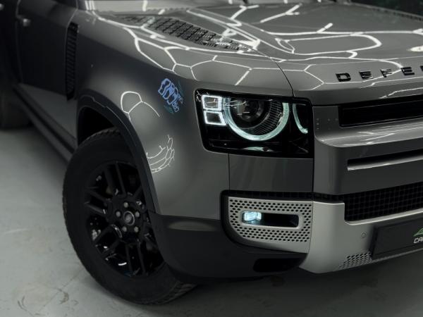 Land Rover Defender, II