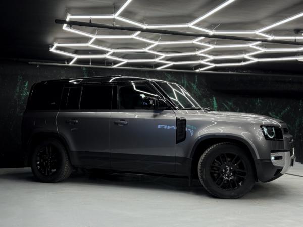 Land Rover Defender, II