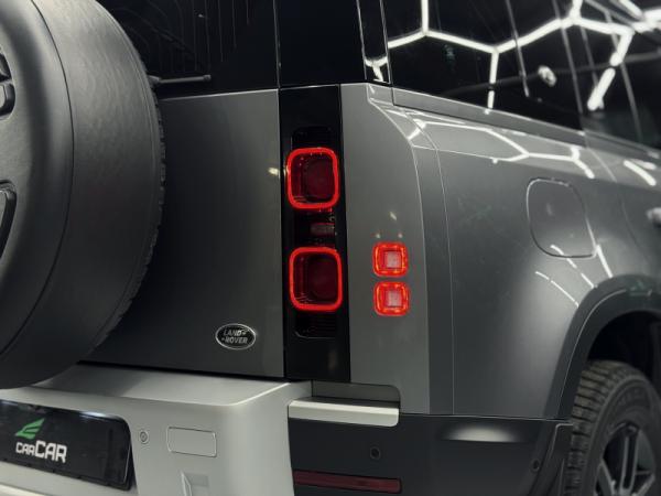 Land Rover Defender, II