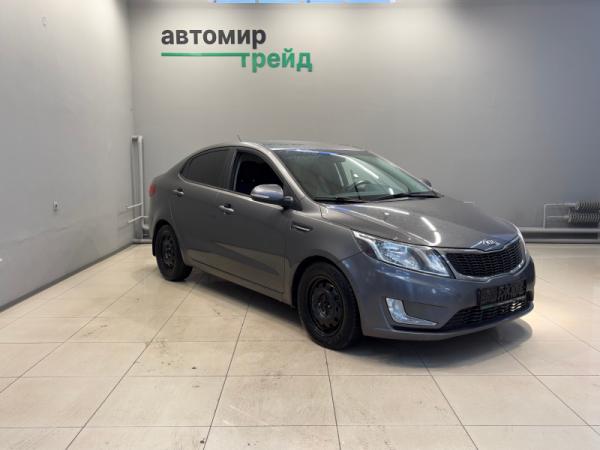 Kia Rio, III