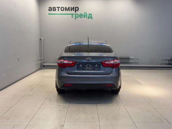 Kia Rio, III