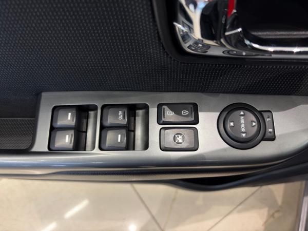 Kia Rio, III