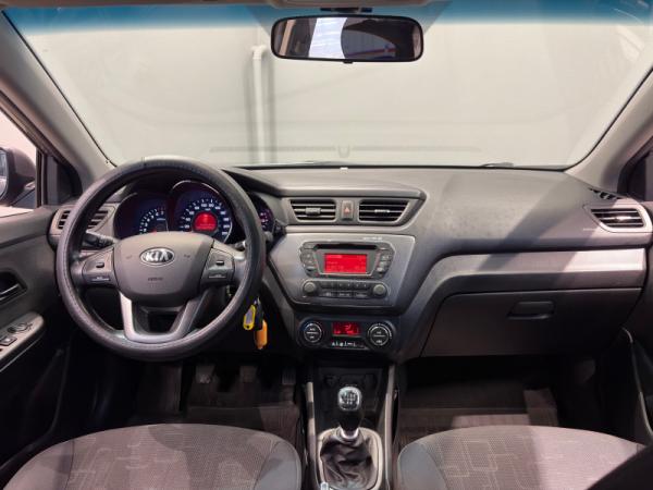 Kia Rio, III