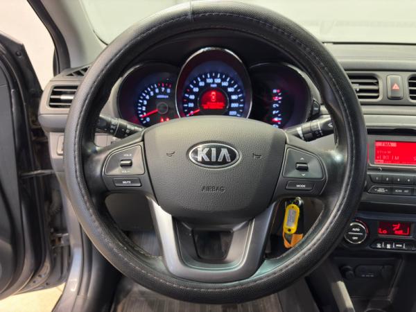 Kia Rio, III