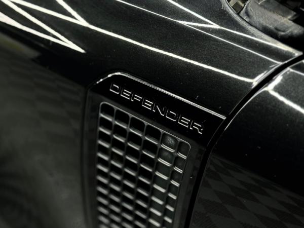 Land Rover Defender, II
