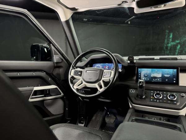 Land Rover Defender, II