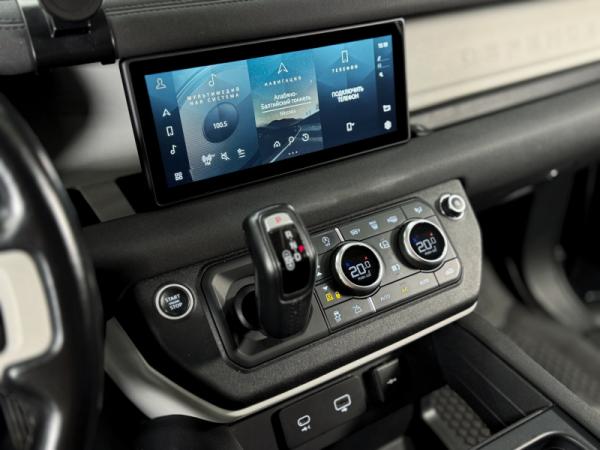 Land Rover Defender, II