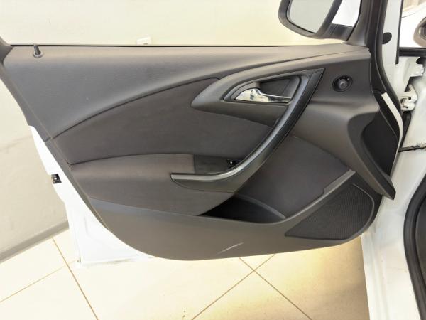 Opel Astra, J Рестайлинг
