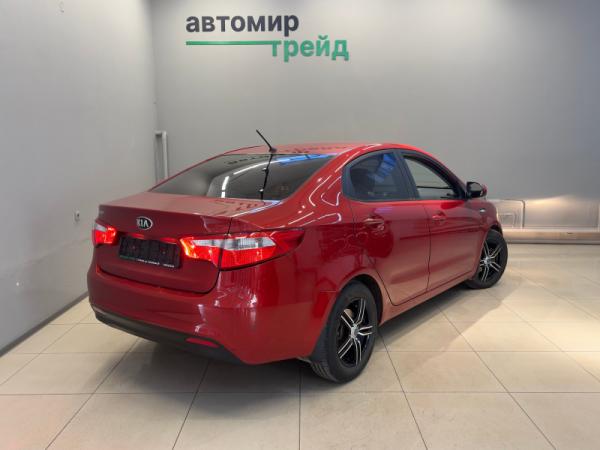 Kia Rio, III