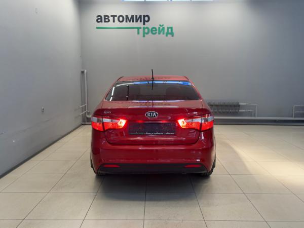 Kia Rio, III