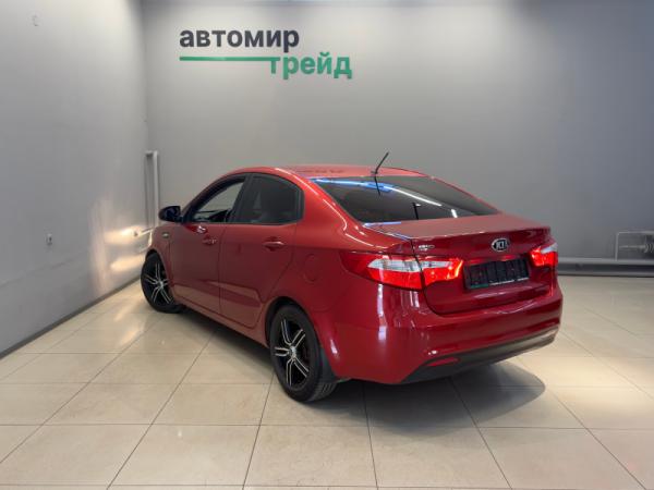 Kia Rio, III