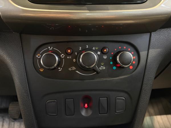 Renault Sandero, II Рестайлинг
