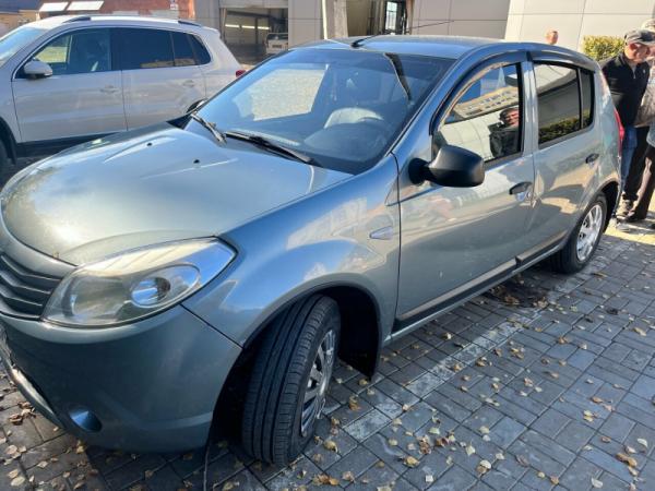 Renault Sandero, I