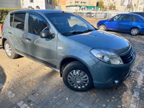 Renault Sandero, I
