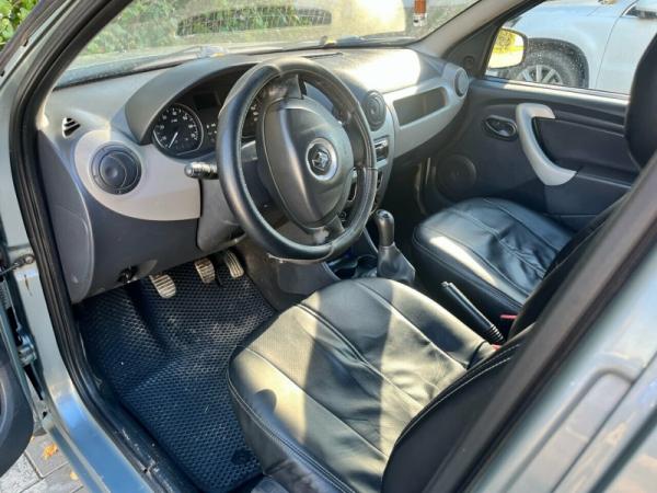 Renault Sandero, I