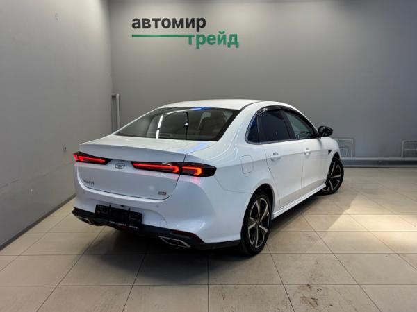 Kaiyi E5, I