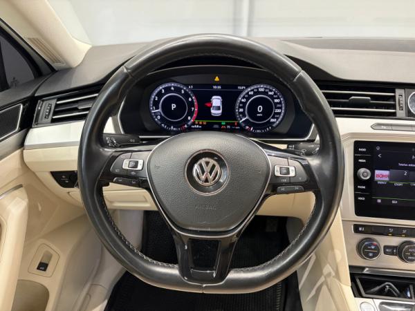 Volkswagen Passat, B8