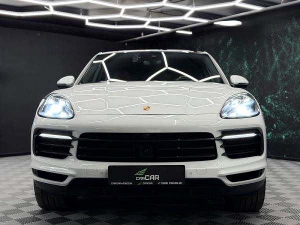 Porsche Cayenne, III