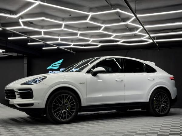 Porsche Cayenne, III