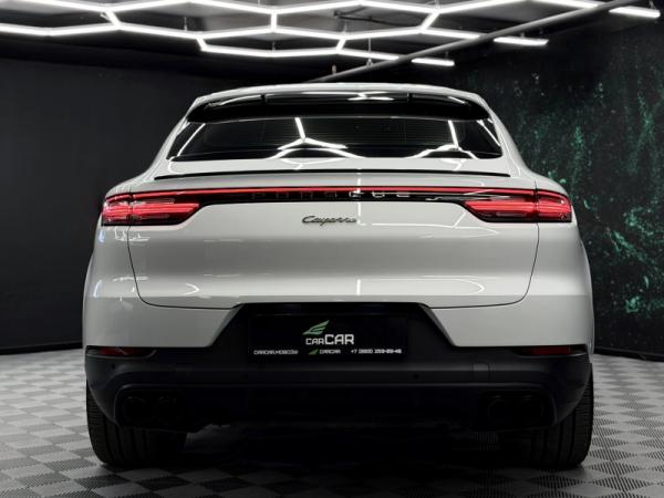 Porsche Cayenne, III