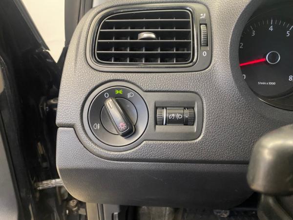 Volkswagen Polo, V