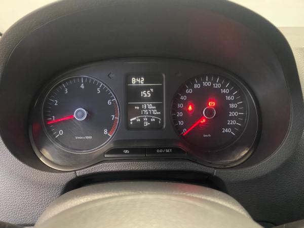 Volkswagen Polo, V