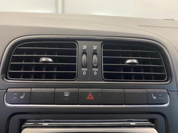Volkswagen Polo, V