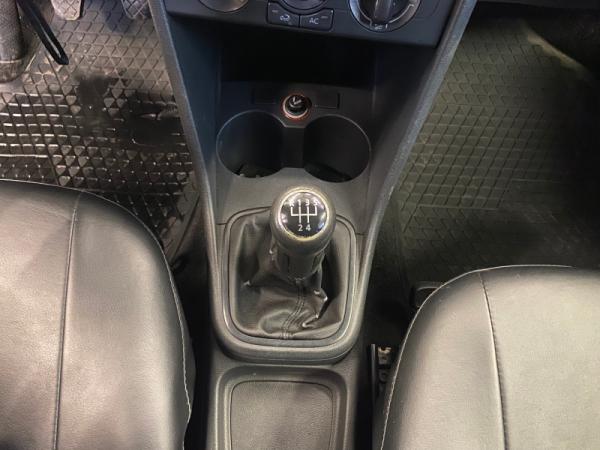Volkswagen Polo, V