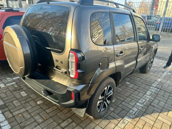 LADA (ВАЗ) Niva Travel, I