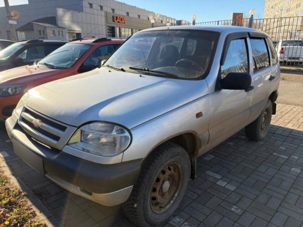 Chevrolet Niva, I
