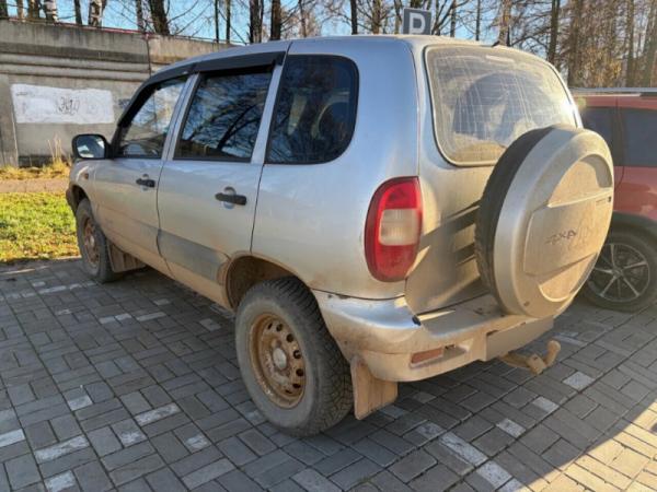Chevrolet Niva, I