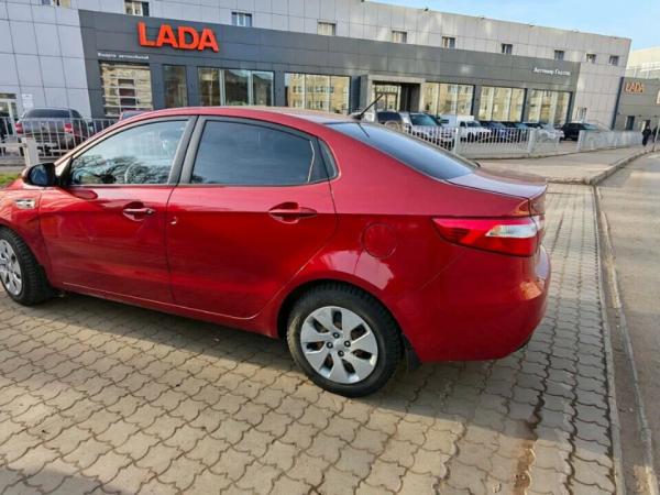 Kia Rio, III