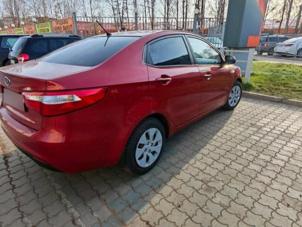 Kia Rio, III