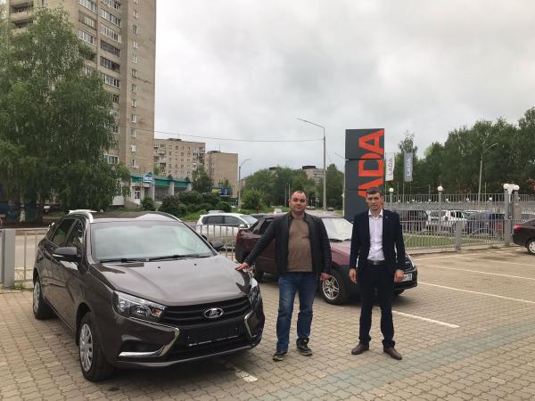 Новый автомобиль LADA